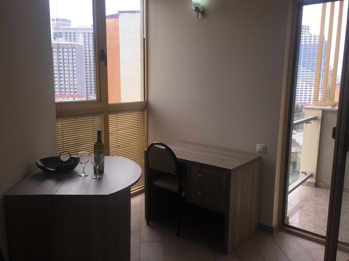 バトゥーミOrbi Plaza David Apt.アパートメント エクステリア 写真
